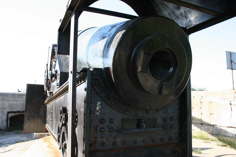 Наши артиллеристы при сдаче батареи выбросили ор