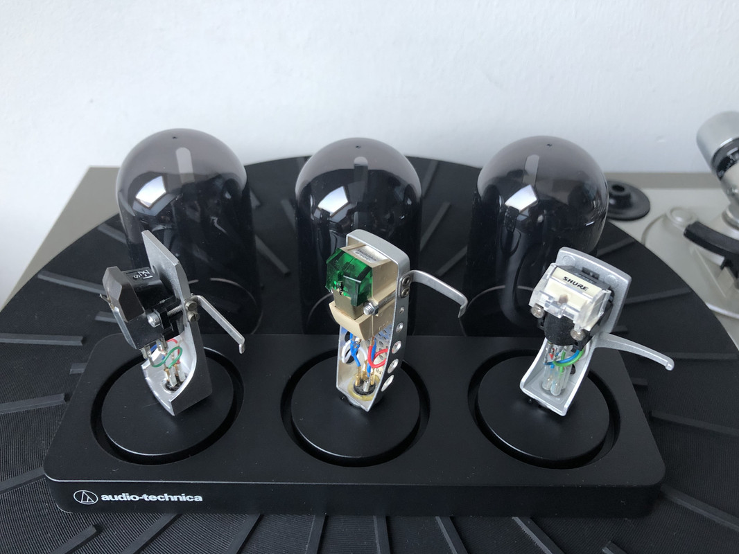 27B73836-1740-4001-9E5B-172DB6659F28