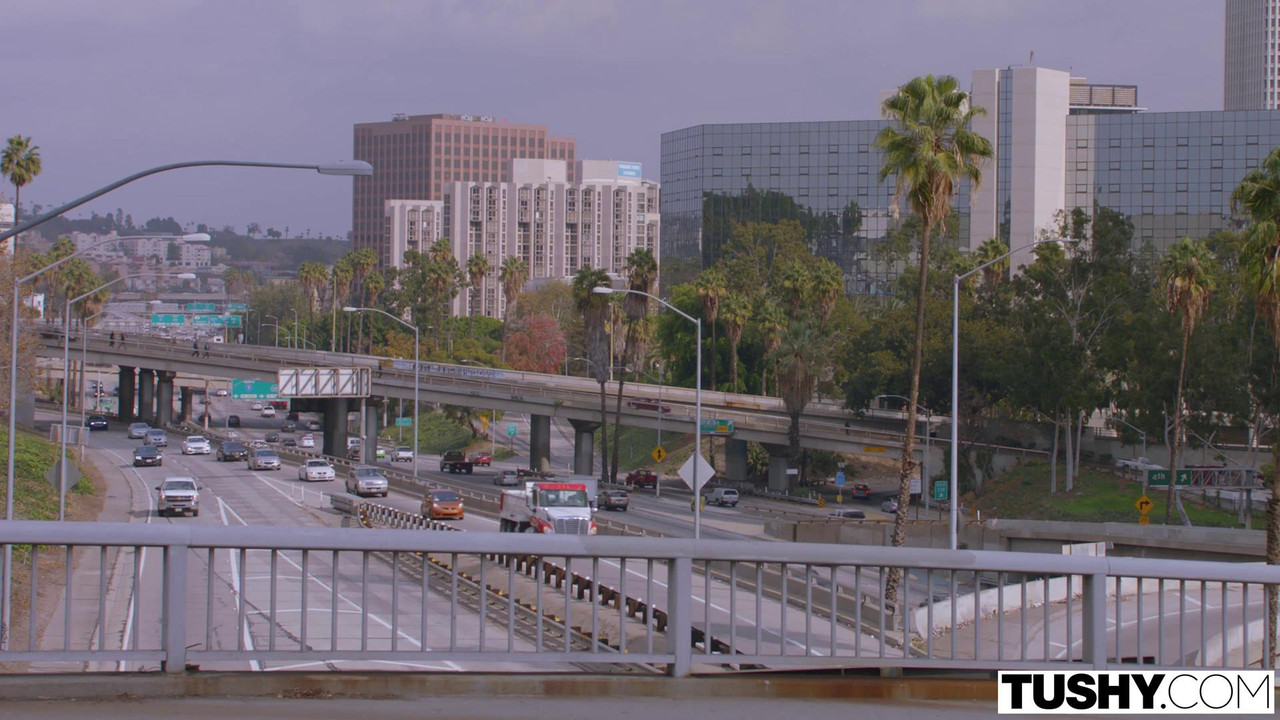 vlcsnap-2023-08-15-00h35m15s836