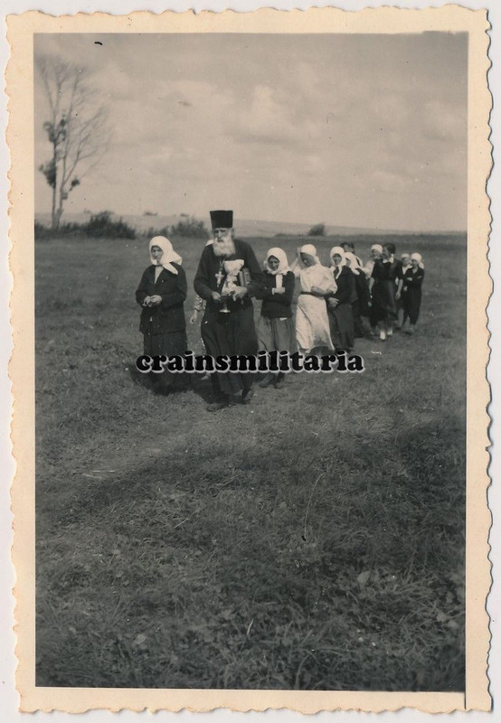 Orig. Foto orthodoxe Priester Bevölkerung in Ossuiskoje b. Rsche