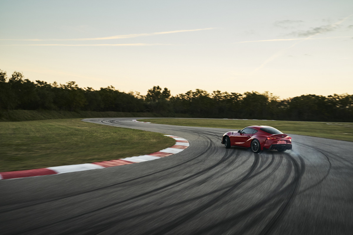 2020_Supra_Exterior_028_220C388529E28A0A5E02D9813842DE7B4C676A16