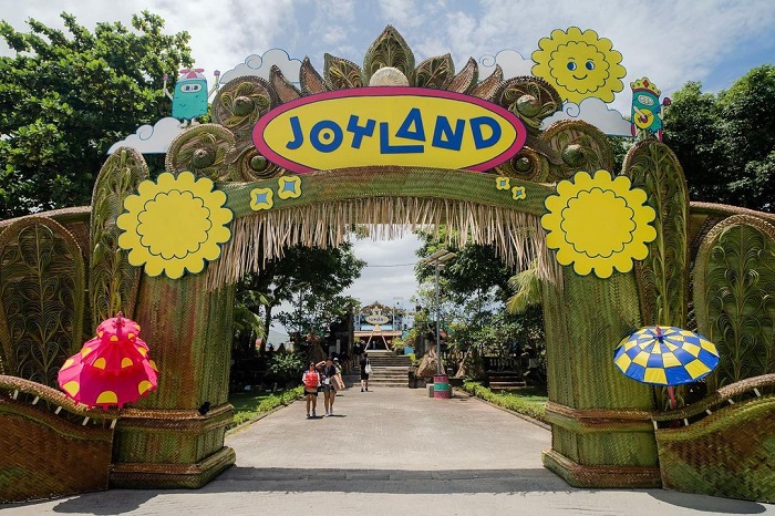 Joyland Festival bakal digelar pada 24-26 November 2023 di GBK Baseball Stadium Senayan, Jakarta.