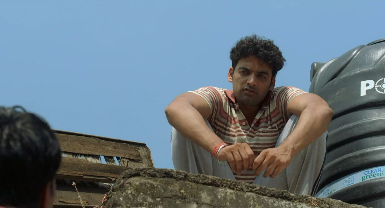 Gullak 2019 WebRip Season 1 [Hindi + Tamil + Telugu + Malayalam + Kannada] 480p 720p ESub Screenshot
