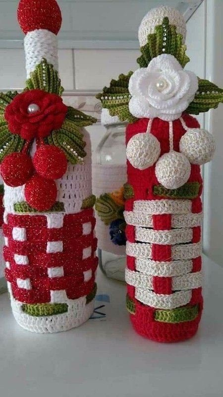 redxmasbottles.jpg