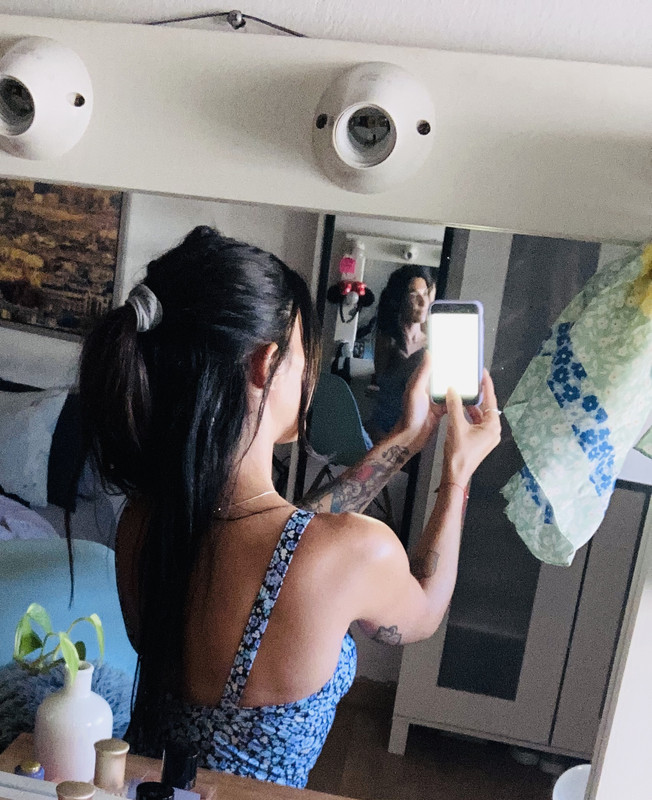 304C7BB6-7FC2-4F2D-ACDA-4481C01800DB