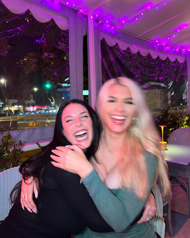 لمسة السحر: أنجيلا وايت تتألق Theangelawhite-1717046347098