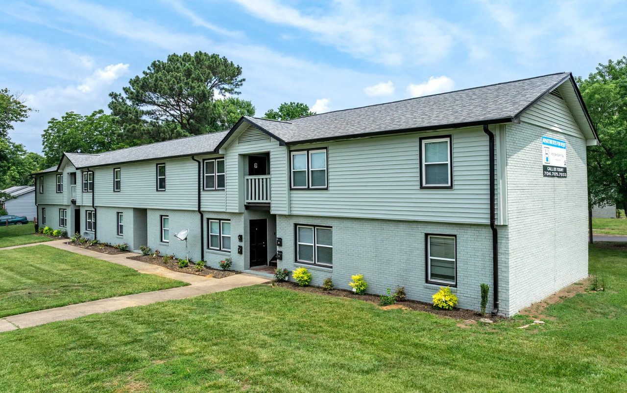 2607 Cedarhurst Dr | Charlotte 16 unit
