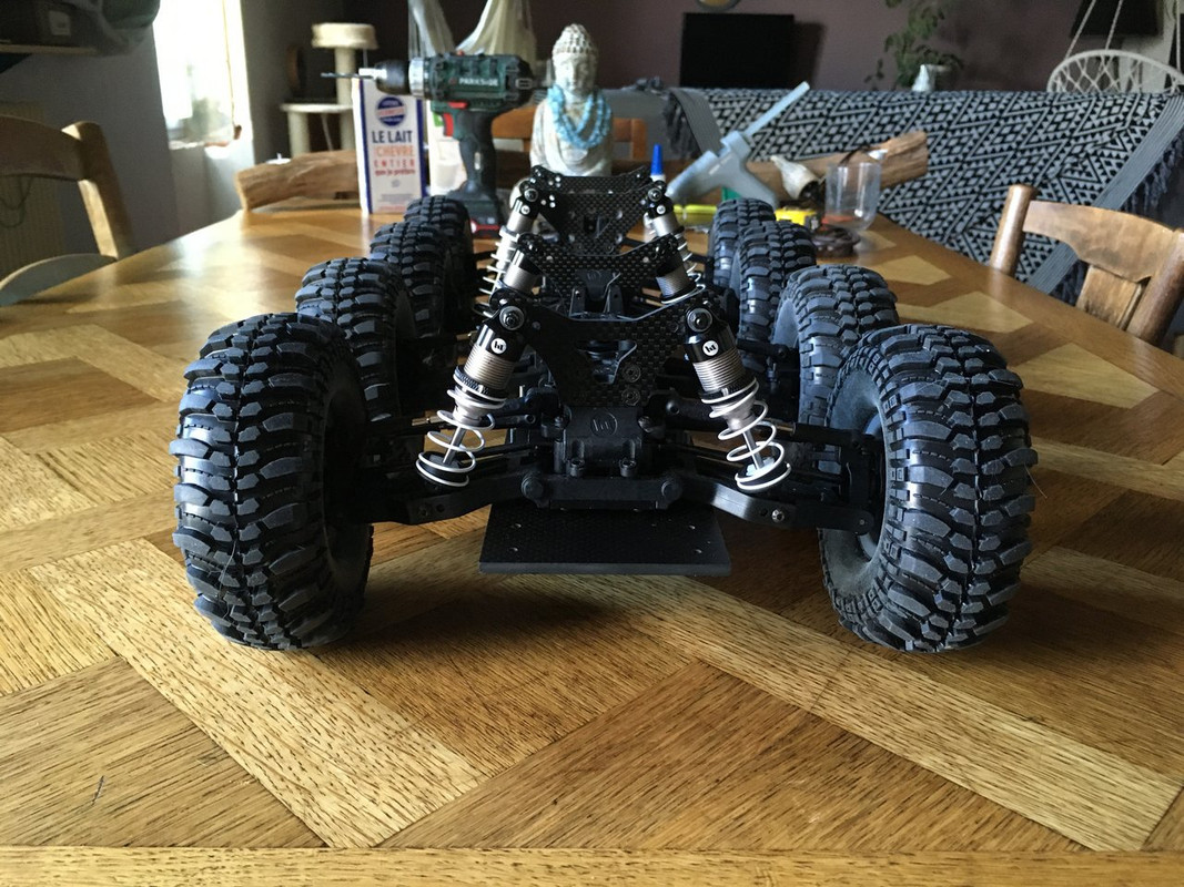 Hobbytech BXR - S1 8x8 mystère ! IMG-0533