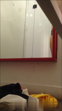 [Image: Voyeur9695141324.jpg]