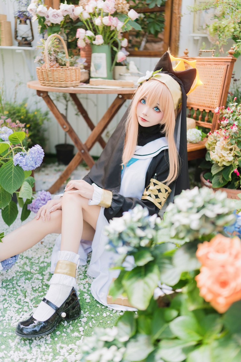 艾西Aiwest 碧蓝档案伊落玛丽修女Cosplay写真图集 修女主题高清图集 33P (98.4M)插图1