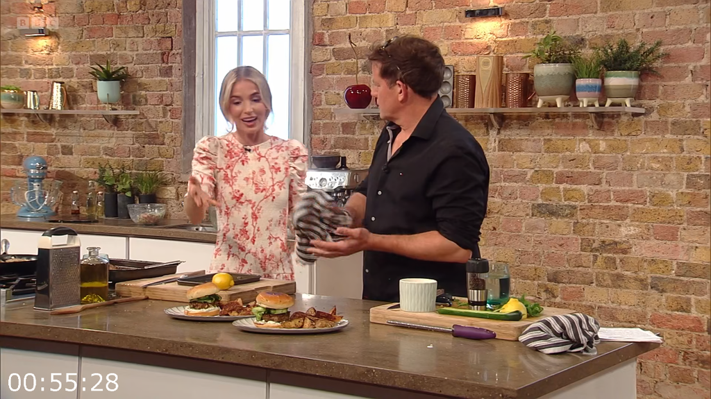 [Image: h88je9dpn5uo.png]