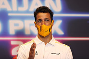 [Imagen: daniel-ricciardo-mclaren-at-pr-1.jpg]