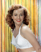 paulette-goddard-mc79