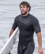 Liam-Hemsworth-superficial-guys-11