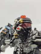 ROTF-Fallen-inhand-09