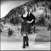 ingrid-pitt-c55