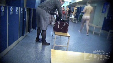 [Image: Voyeur54925103152.jpg]
