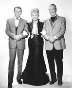 Shirley-Mac-Laine-d44