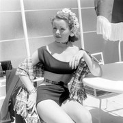 Jeanne-Crain-b60