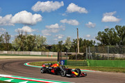 [Imagen: f1-gp-imola-venerdi-prove-libere-7.jpg]