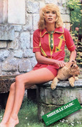 mireille-darc-b77