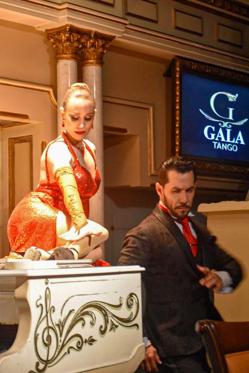 В джазе только девушки или аргентинско-бразильский калейдоскоп В джазе только девушки или аргентинско-бразильский калейдоскоп