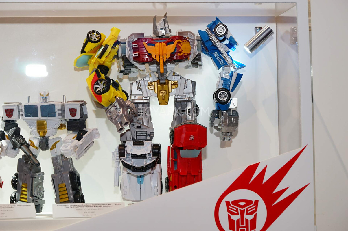SDCC2015-Hasbro-Transformers-Combiner-Wars-002