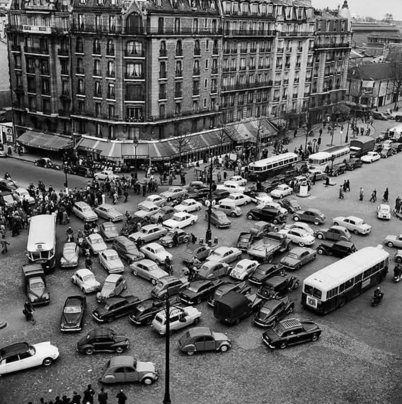 6CFAB5B5-F2F6-477A-B4B4-815ABFE3AD89