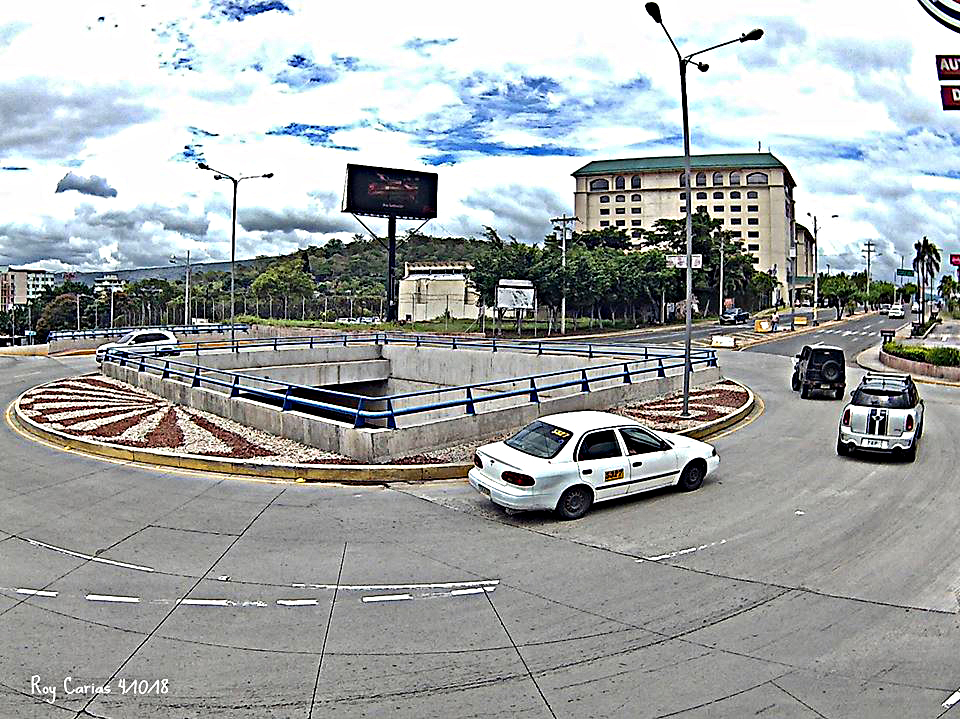Dl-USu-QYUc-AAQ163.jpg