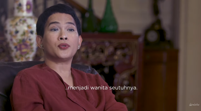 Oscar Lawalata memilih menjadi wanita seutuhnya (YouTube The Lawalatas)