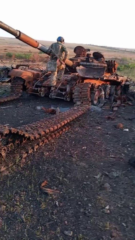 ua3-T-72-AV.jpg