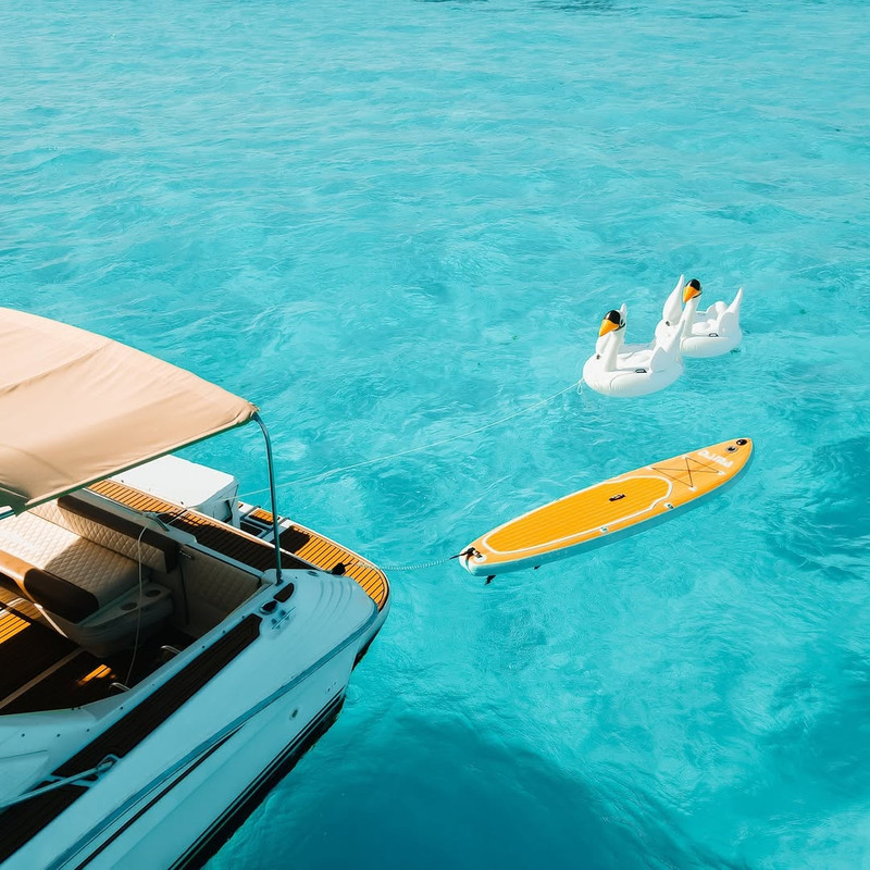 Tata 43 ft private yacht charter Cancun - Additional luxury features and premium boat rental amenities