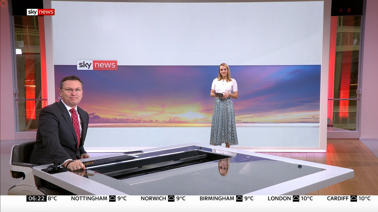 12.26 - 06.00.00 - Sky News @ Breakfast. Latest news headlines, compr....ts_snapshot_23.21.395