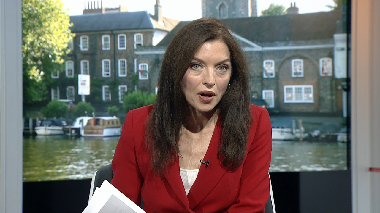 10.01 - 17.15.00 - ITV News Meridian. Local news magazine. Including ....ts_snapshot_08.32.652