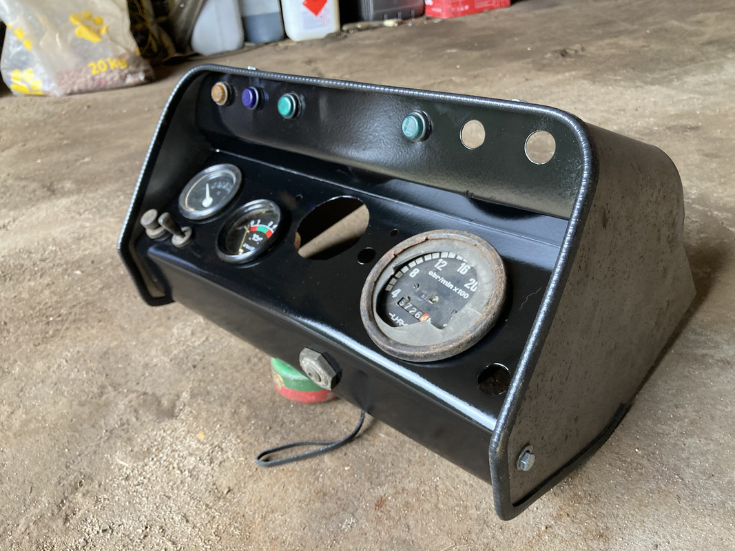 BBA1E976-6549-49A0-A94E-DD678E0F1F10