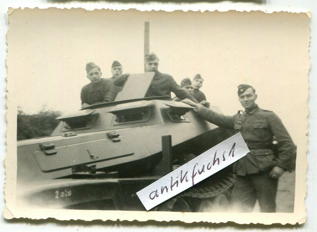 Schützen-Panzer_SPW´s der 26.Panzer-Division in Mons in Belgien 1942e