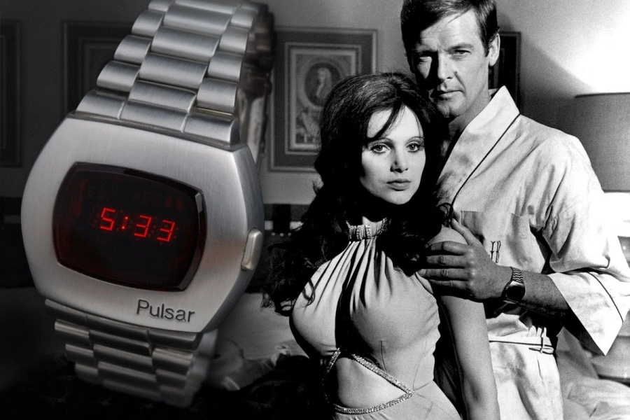 James-Bond-Watch-Live-Let-Die-Pulsar-LED-digital-watch