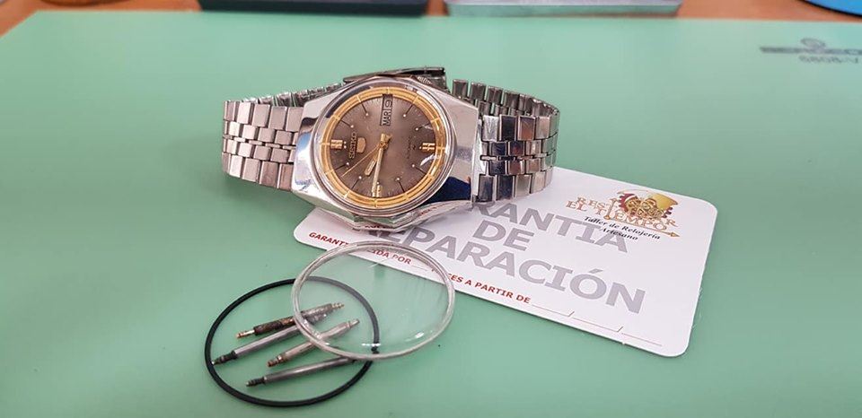 SEIKO 5 después de la restauración 1