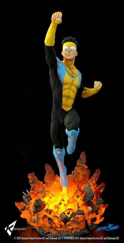 Kinetiquettes : Invincible – Mark Grayson 1/4 Statue 2