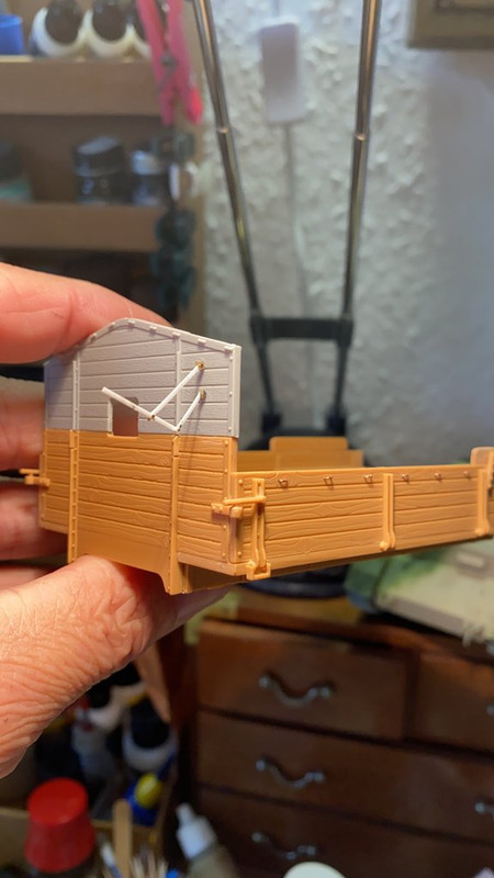 15E5ABE9-B609-4C0E-9DA2-1F315D63ED82