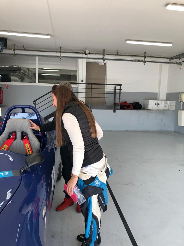 13705817-C860-4CBD-8DE3-C1317276C142