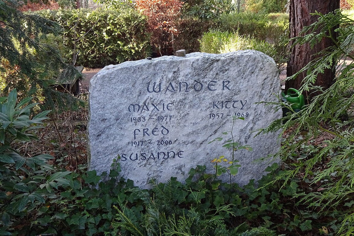 Maxie-Wander-Fred-Wander-Waldfriedhof-Kleinmachnow-Mutter-Erde-fec