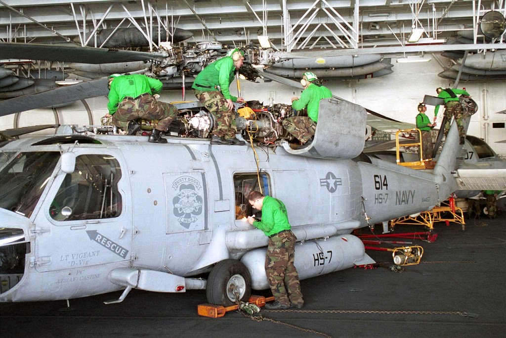 SH-60-B-Open-Engine-Bays.jpg