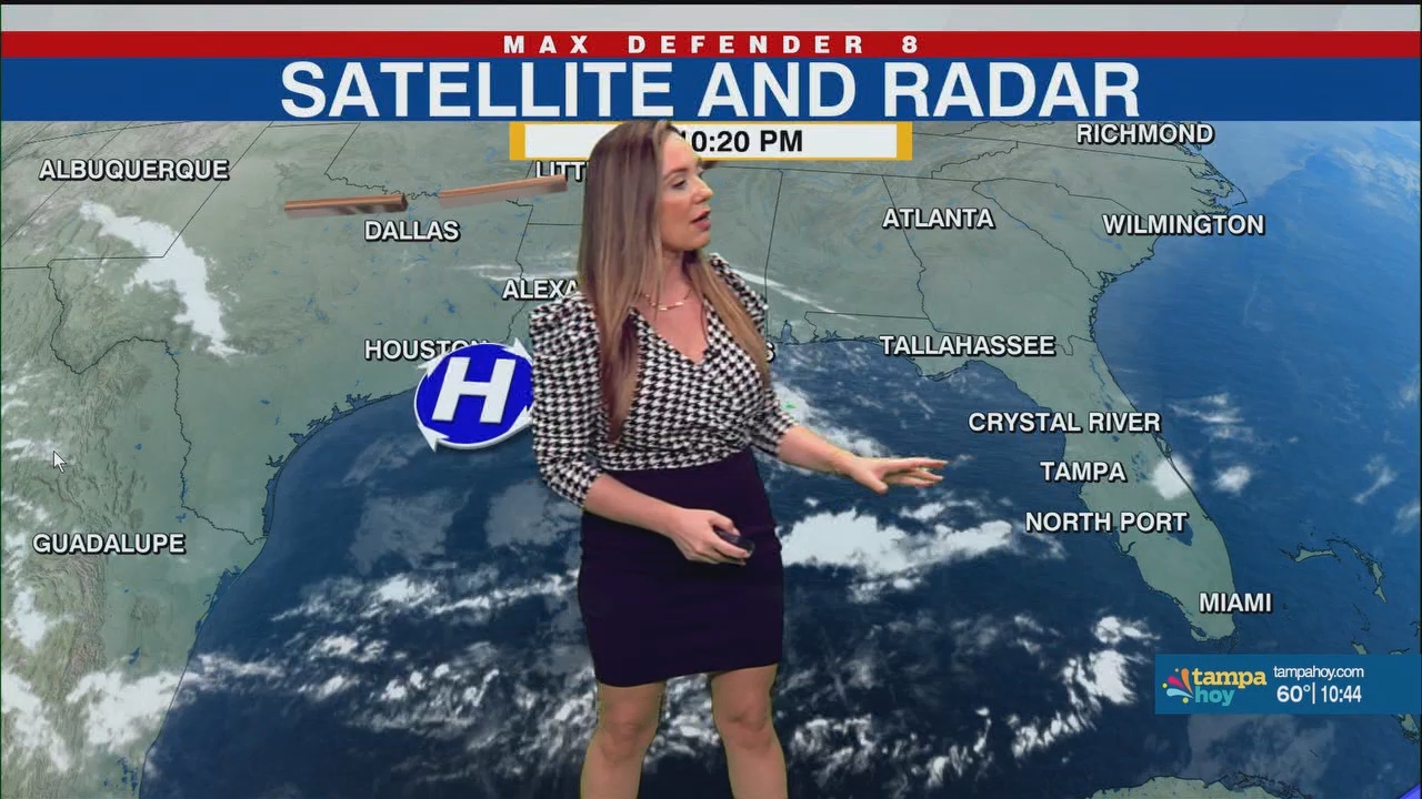 Noticias Tampa Hoy_20250301_03300400.ts_snapshot_15.38.454