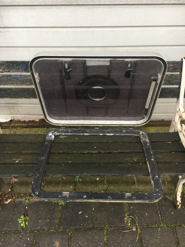 8A966BC5-FC7C-4145-B002-925595990434