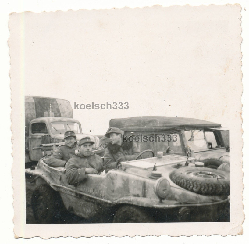 Foto VW Schwimmwagen Typ 166 Kübelwagen PKW Ford