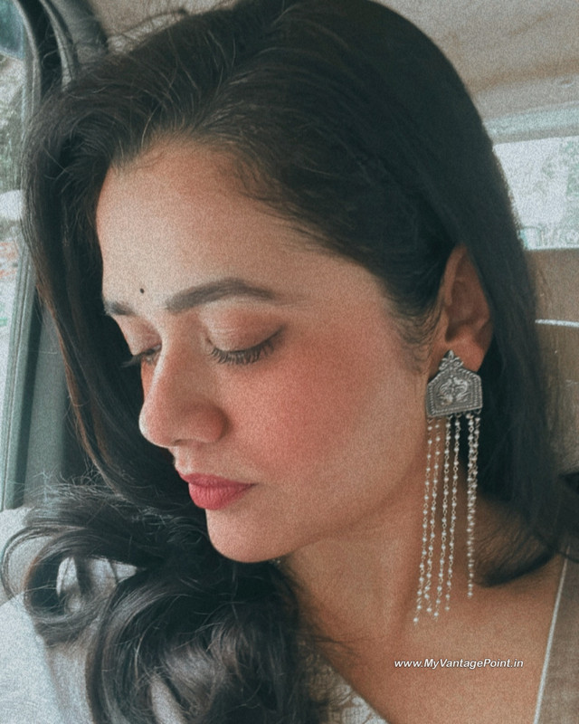 9-Girija-Oak-Godbole-Face-Closeup-Photos-My-Vantage-Point