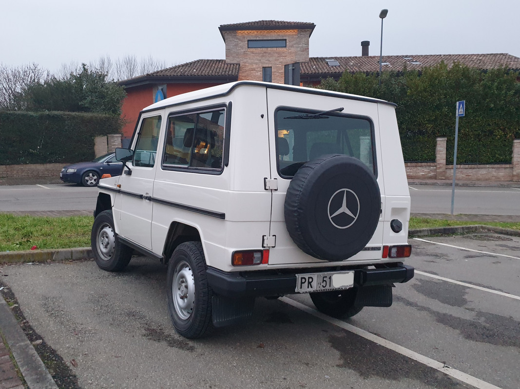 i.postimg.cc/8PFr5WWd/202-1-1988-Mercedes-Benz-250-GD.jpg