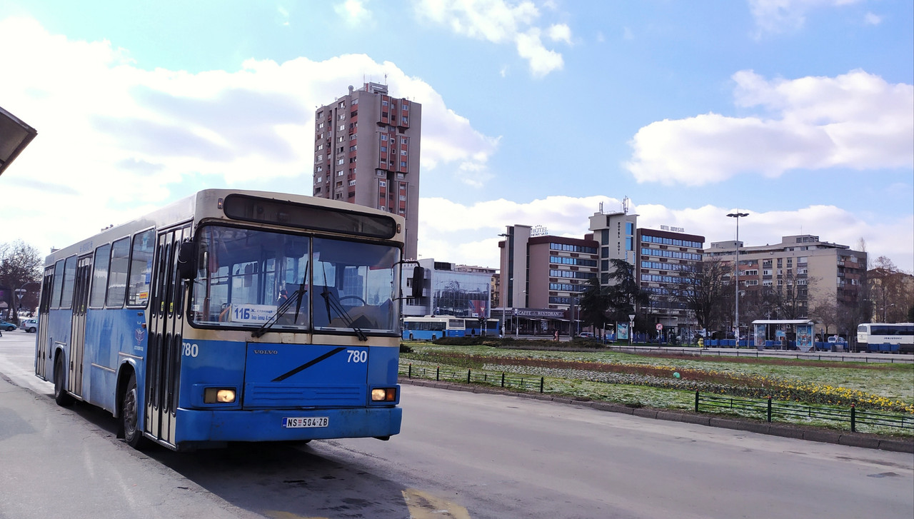 Volvo B10M / Neobus 405G (2002) #780