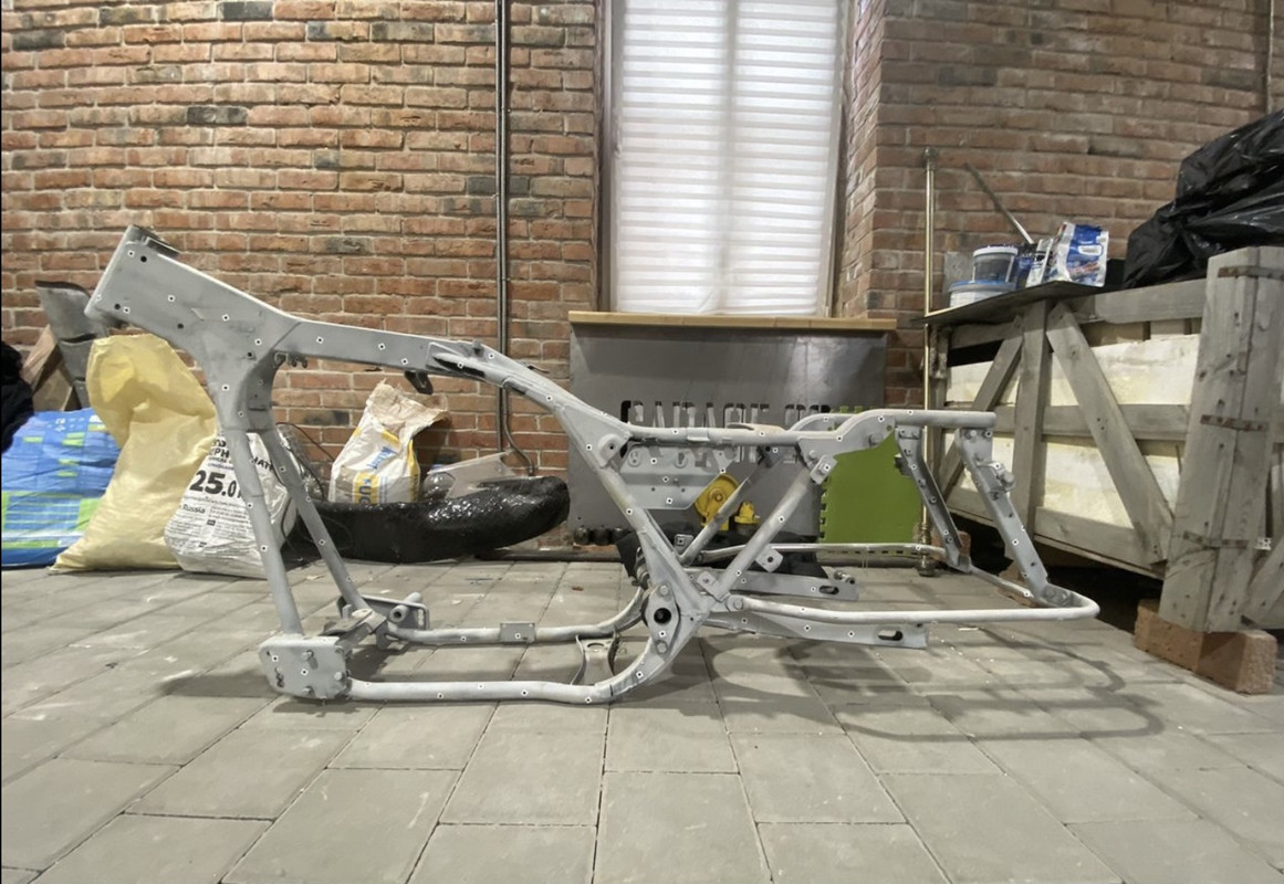 1BB88631-F09D-490A-B614-CDFBA3E4A513